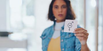 Index égalité femmes‑hommes : illustration graphique avec silhouettes et pictogrammes colorés